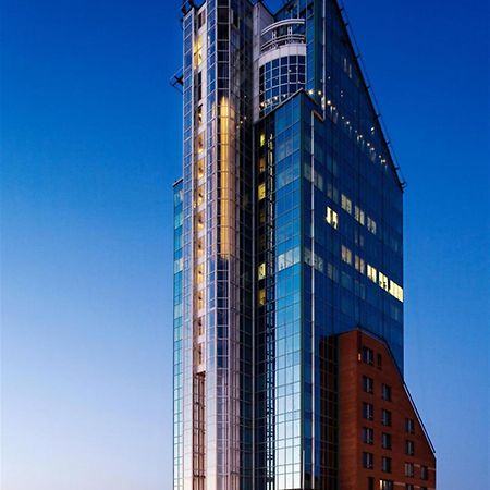 וסטרוס Best Western Plus Hotel Plaza מראה חיצוני תמונה