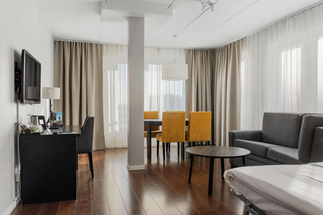 וסטרוס Best Western Plus Hotel Plaza מראה חיצוני תמונה