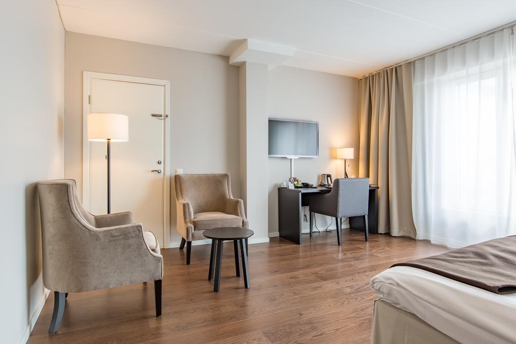 וסטרוס Best Western Plus Hotel Plaza מראה חיצוני תמונה