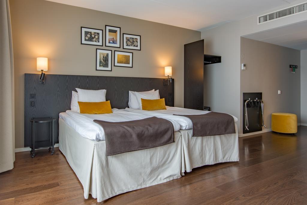 וסטרוס Best Western Plus Hotel Plaza מראה חיצוני תמונה